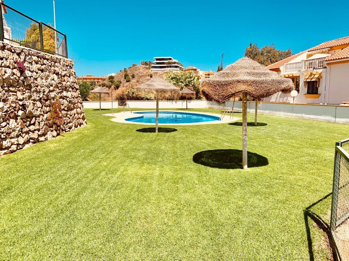 Superb Villa By The Sea 베날마데나코스타 외부 사진